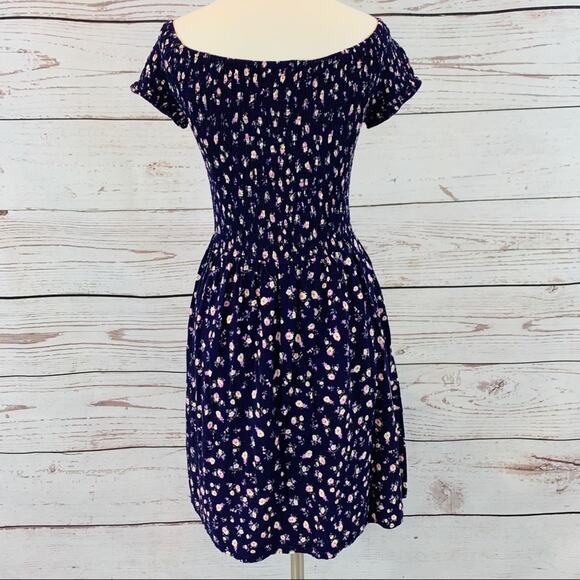 Mossimo elastic top on or off shoulder purple - Picture 5 of 7